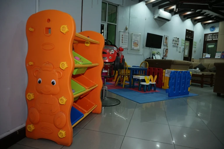 klinik-gigi-anak-cempaka-putih-estetika-dental-scaled
